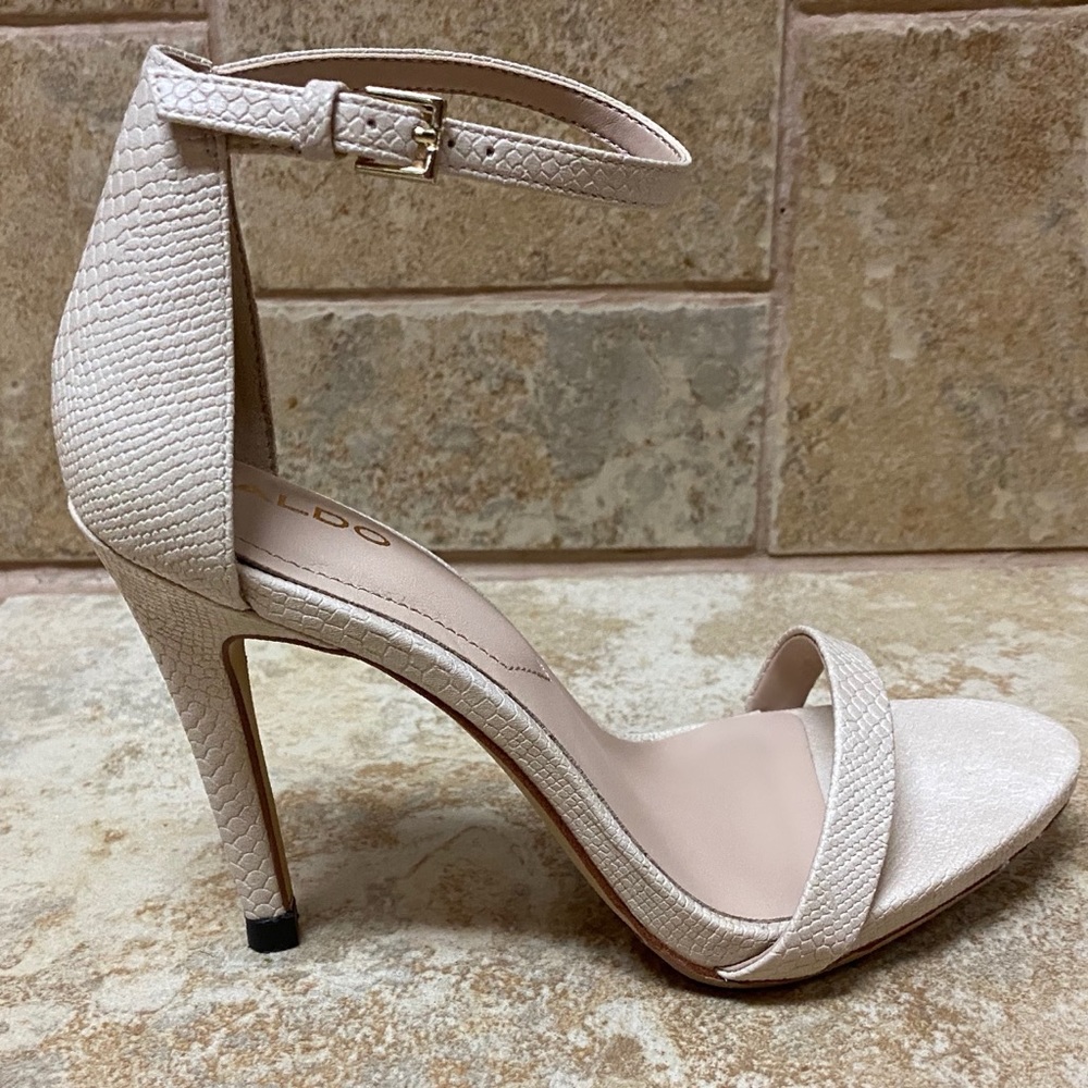 Aldo (brand new) stilettos Caraa in color Bone.